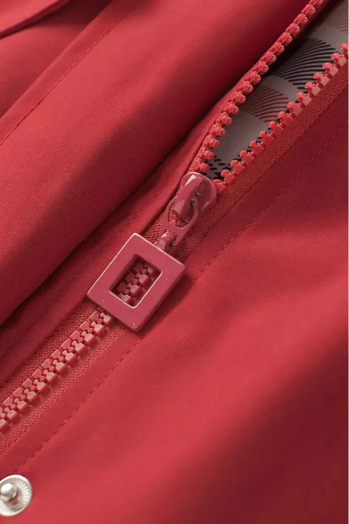 Doemi Abrigo de Lluvia a Medida para un Estilo Sin Esfuerzo