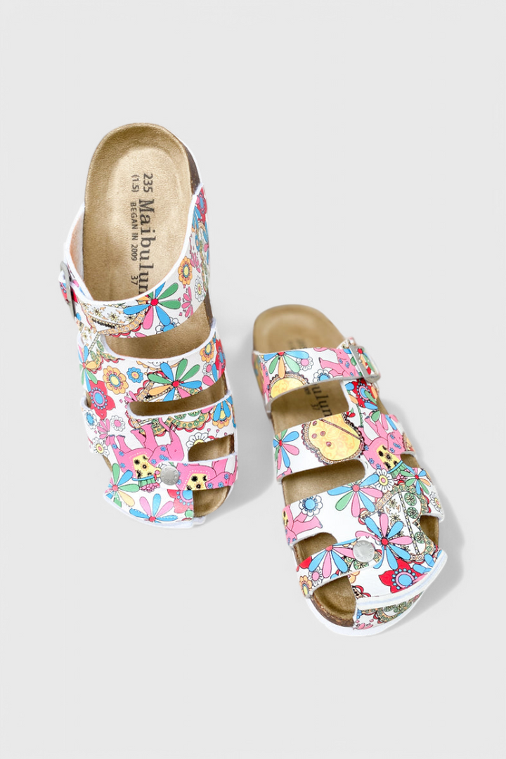 Zuecos Isolde con Hebilla de Corcho